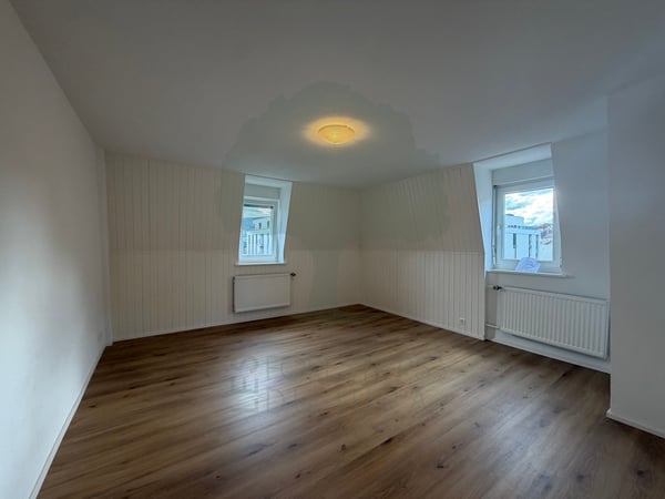 Spacieux 4.5 pièces en duplex entièrement rénové à Delémont 2
