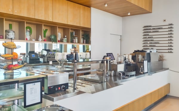 Voll ausgestattete private Büroräume für dich und dein Team in Spaces Grosspeter Tower 18