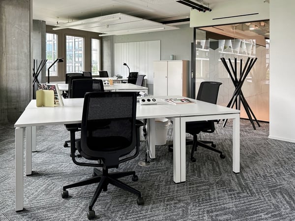 Buche Großraumbüros für Unternehmen jeder Größe in Spaces Suurstoffi 27