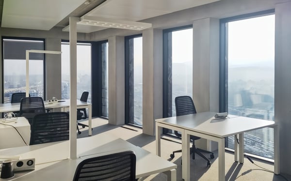 Buche Großraumbüros für Unternehmen jeder Größe in Spaces Grosspeter Tower 26