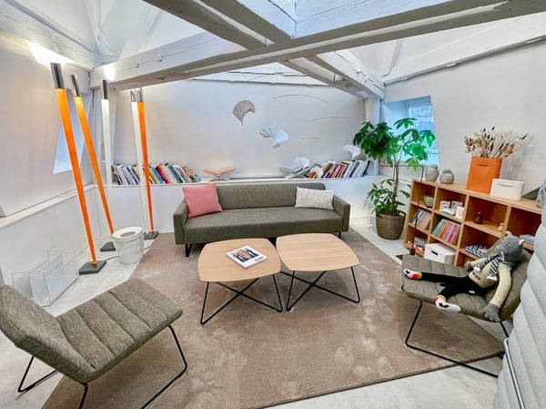 Voll ausgestattete private Büroräume für dich und dein Team in Spaces Bahnhofplatz 7