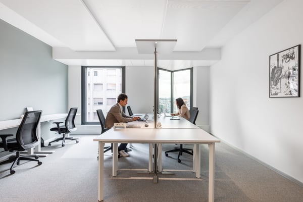 Bureau design pour 10 à Spaces Main Station 4