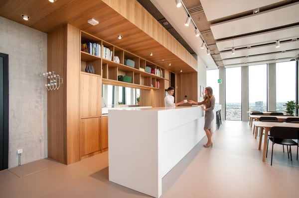 Büroräume für 50 in Spaces Grosspeter Tower 10