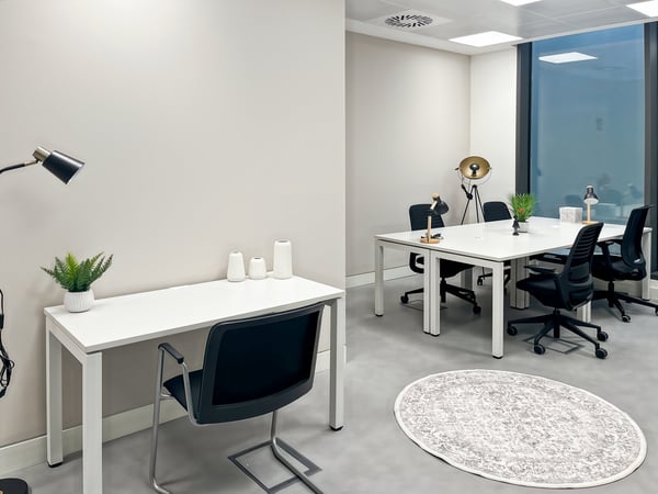 Bureau design pour 40 à Spaces Quai de l'Ile 1