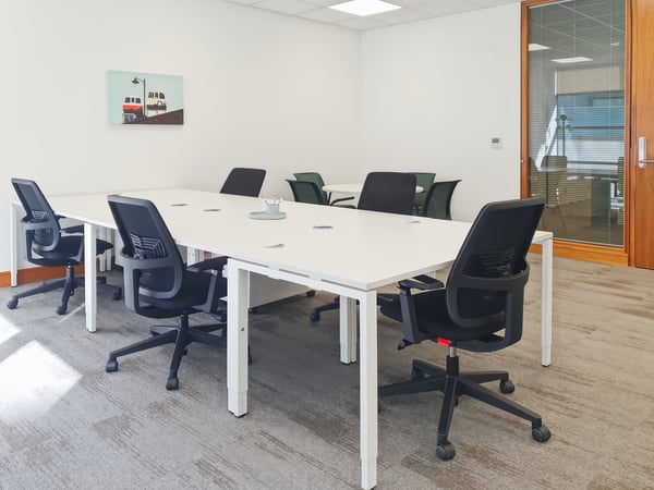 Bureau design pour 50 à Spaces Quai de l'Ile 2