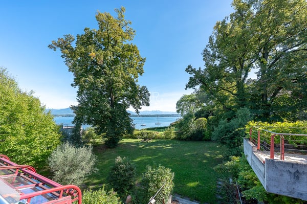 Propriété en 2ème ligne - vue lac 1