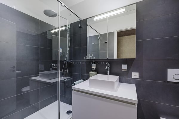 Superbe appartement de 1 pièces avec terrasse en pignon 13