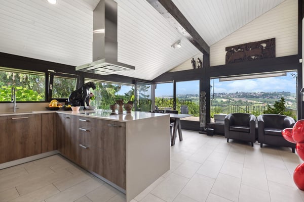 AVULLY: Magnifique maison rénovée avec vue 7