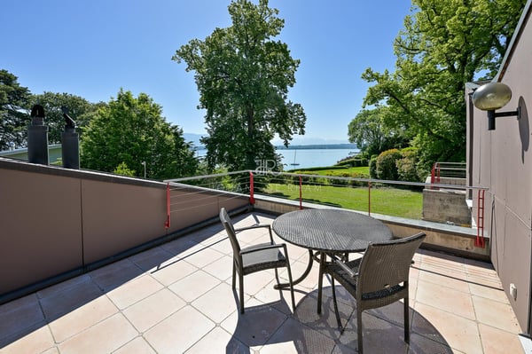 Propriété en 2ème ligne - vue lac 8