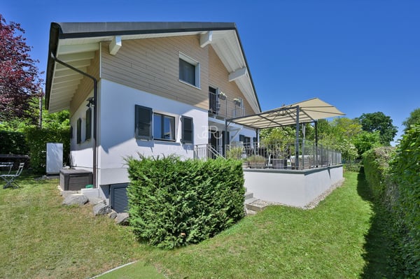 Genolier | Villa individuelle avec vue lac et Alpes, parfaitement rénovée (Sus-Châtel) 1
