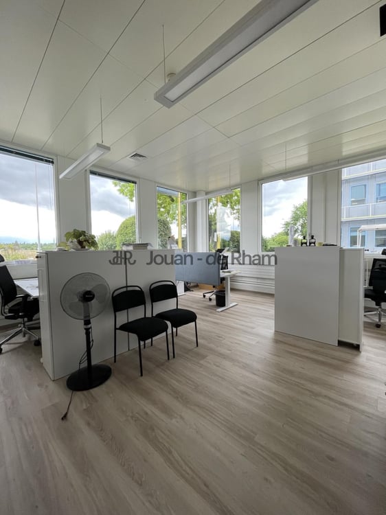 Plan-les-Ouates | Laboratoires biologiques et bureaux complètement aménagés - 700 m² 6