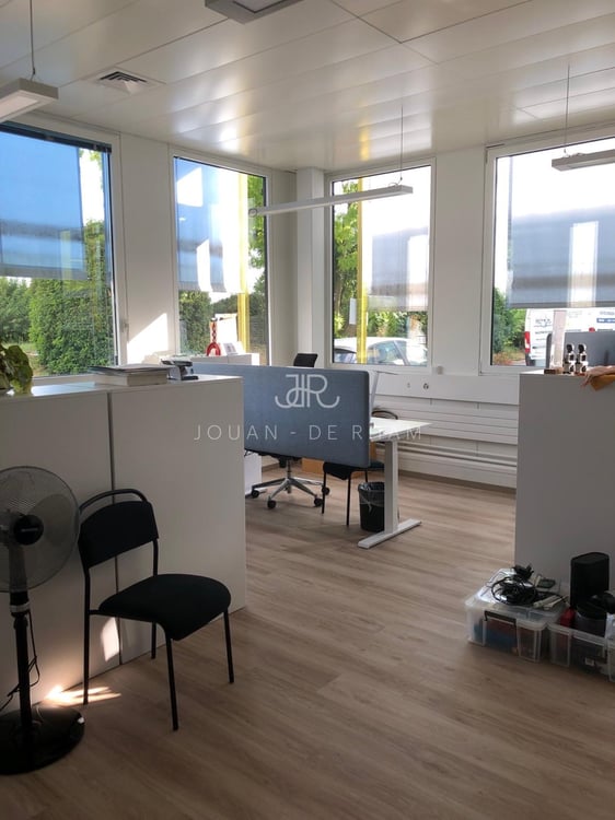 Plan-les-Ouates | Laboratoires biologiques et bureaux complètement aménagés - 526 m² 3