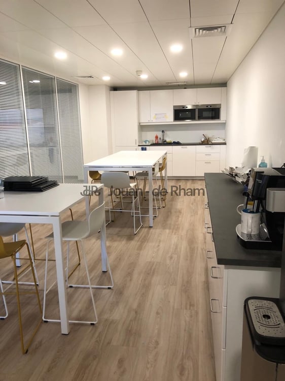 Plan-les-Ouates | Laboratoires biologiques et bureaux complètement aménagés - 700 m² 7
