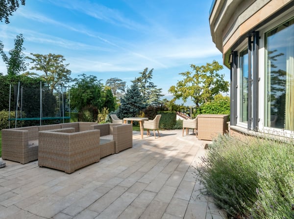 Cologny | Maison à vendre en exclusivité avec vue lac 2