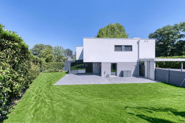 Magnifique villa moderne proche du lac 12