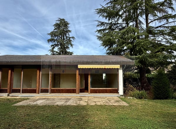 Maison familiale avec jardin - Family home with Garden 5