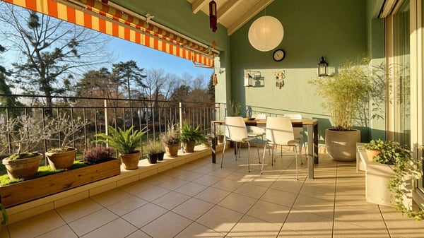 Charmant appartement 1 pièces de 210 m² en attique 7