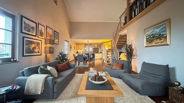 Superbe attique de 1 pièces, 210 m² ? terrasse et vue imprenable 2