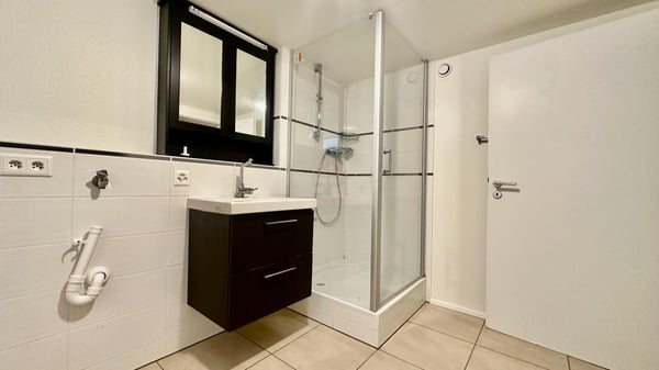 Charmante maison semi-individuelle de 1 pièces avec un beau jardin privatif 8