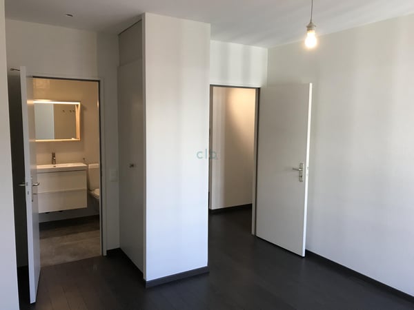 A LOUER PLAINPALAIS -Très bel appartement de 3 pièces avec balcon 11
