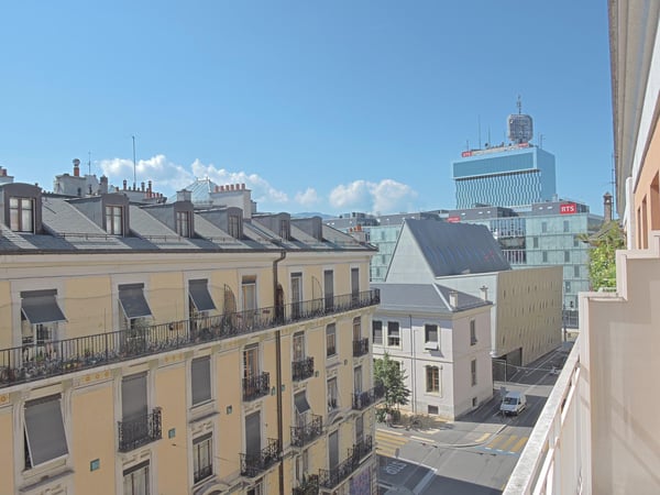A LOUER PLAINPALAIS -Très bel appartement de 3 pièces avec balcon 3