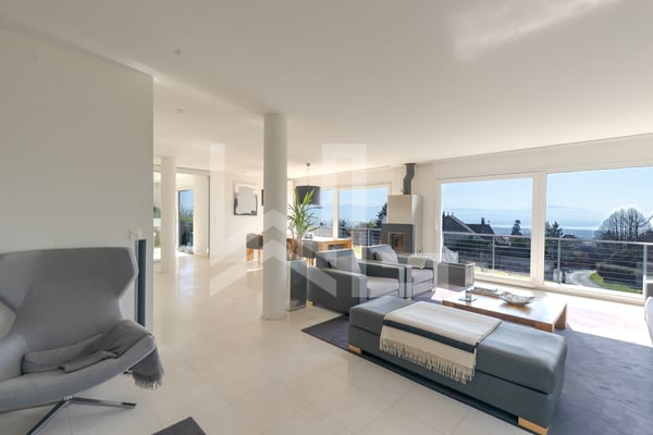 Villa contemporaine d'exception avec panorama spectaculaire sur le lac 4