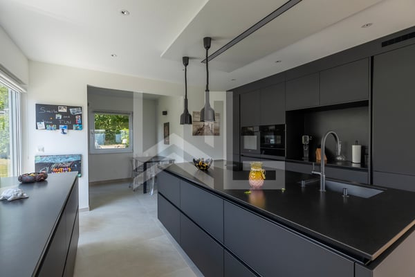 Propriété contemporaine avec vue 8