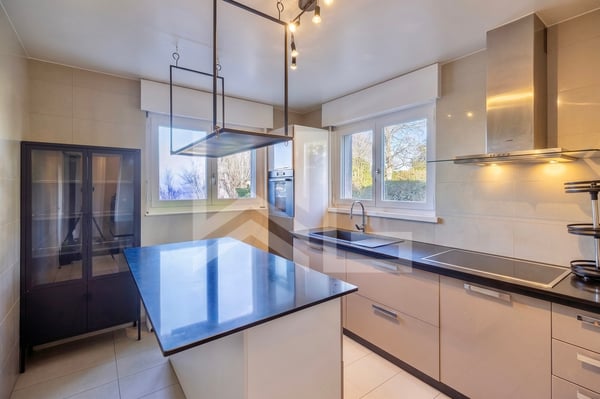 Villa familiale à Corsier : luminosité, espace et bien-être 4