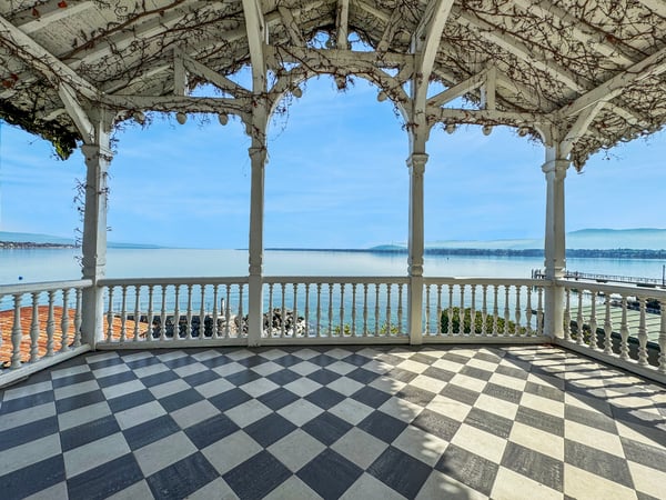 Versoix: Maison de charme pieds dans l'eau, avec port privé 10