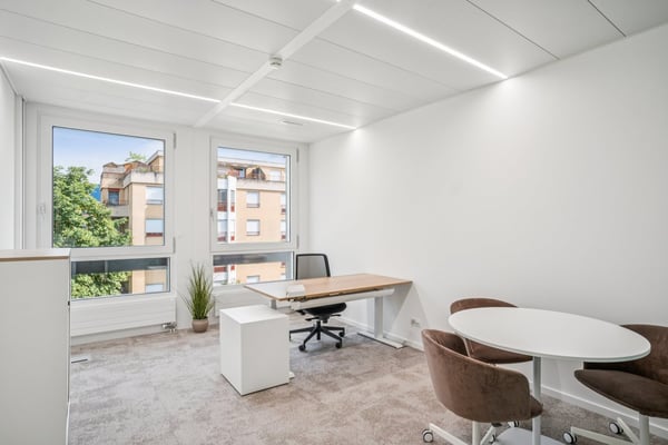 Superbes bureaux neufs et entièrement équipés 11