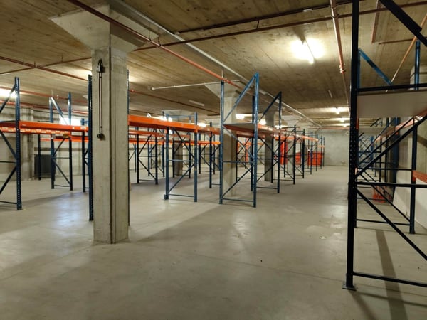 Grande surface de dépôt à louer (division de surface possible) 3