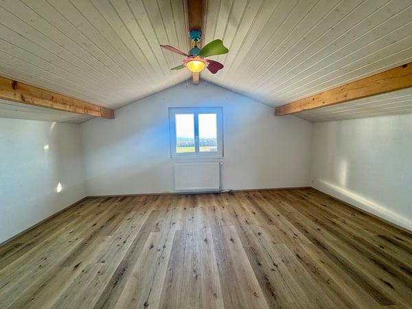 Charmante maison individuelle de 7 pièces à Coinsins avec grand jardin privatif 19