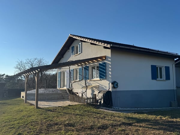 Charmante maison individuelle de 7 pièces à Coinsins avec grand jardin privatif 5