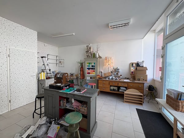 Local commercial au rez avec vitrine à louer - idéal pour un atelier de création 5