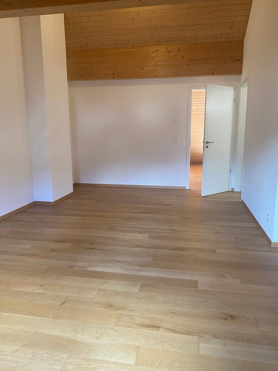 Spacieux appartement duplex de 8.5 pièces avec vue panoramique à Blonay 12