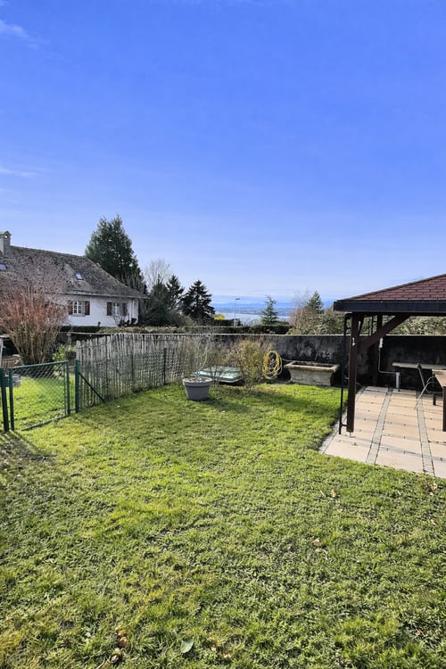 Superbe appartement en viager occupé sans rente avec piscine et vue Lac 6