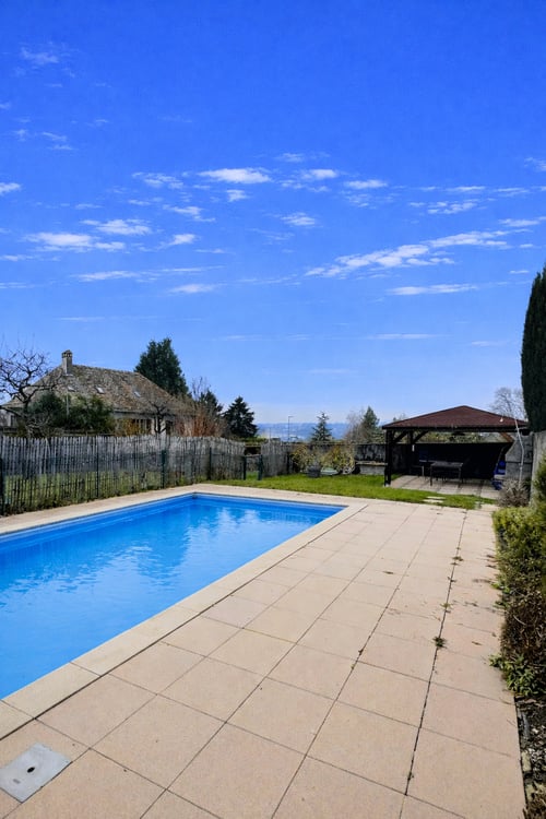 Superbe appartement en viager occupé sans rente avec piscine et vue Lac 3