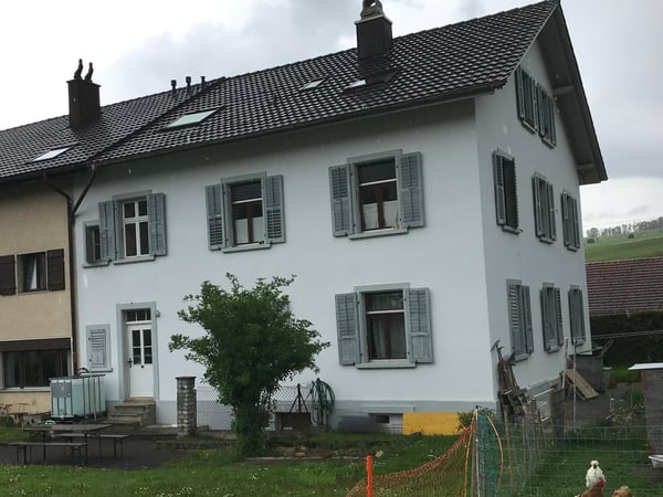 Appartement de 1.5 pièces avec jardin et place de parc 1