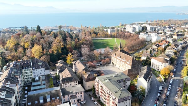 Studio entièrement rénové au coeur de Lausanne 2