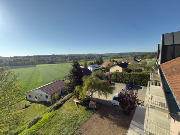 Très bel appartement rénové de 3.5 pièces à Fétigny 6