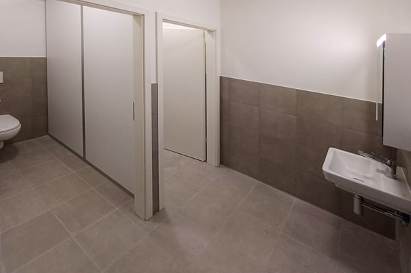 Atelier artisanal de 110 m2 au rez-de-chaussée d'un immeuble neuf 5