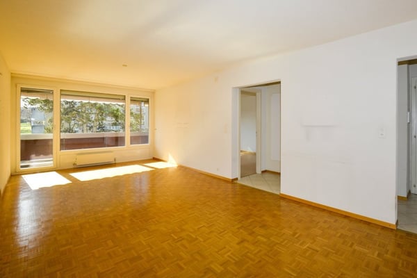 Charmant et spacieux appartement de 3.5 pièces avec balcon/loggia et place de parc 5