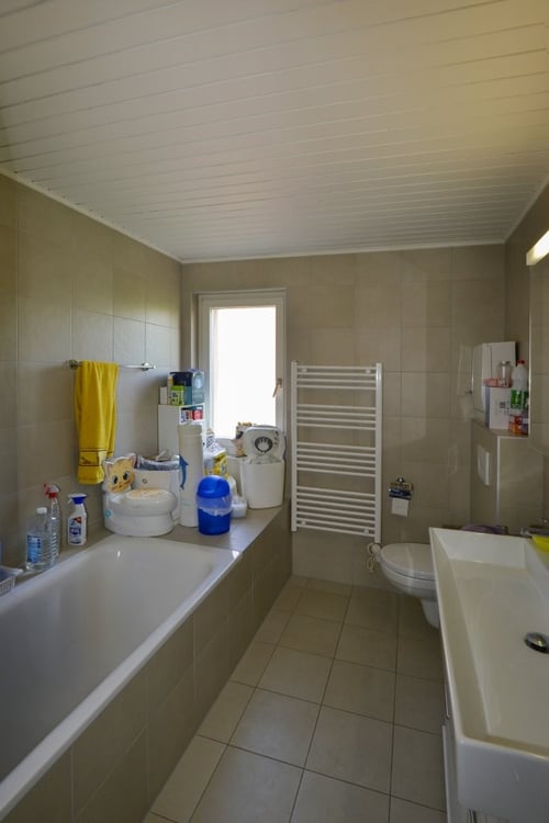 Petit immeuble locatif avec affectation mixte au centre de Payerne 15