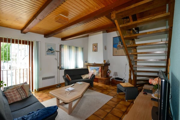 Petit immeuble locatif avec affectation mixte au centre de Payerne 17