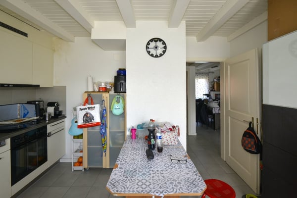 Petit immeuble locatif avec affectation mixte au centre de Payerne 10