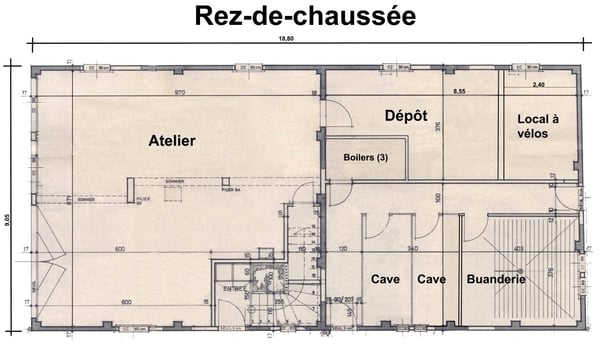 Petit immeuble locatif avec affectation mixte au centre de Payerne 25