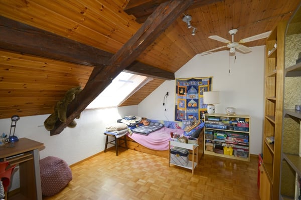 Petit immeuble locatif avec affectation mixte au centre de Payerne 24