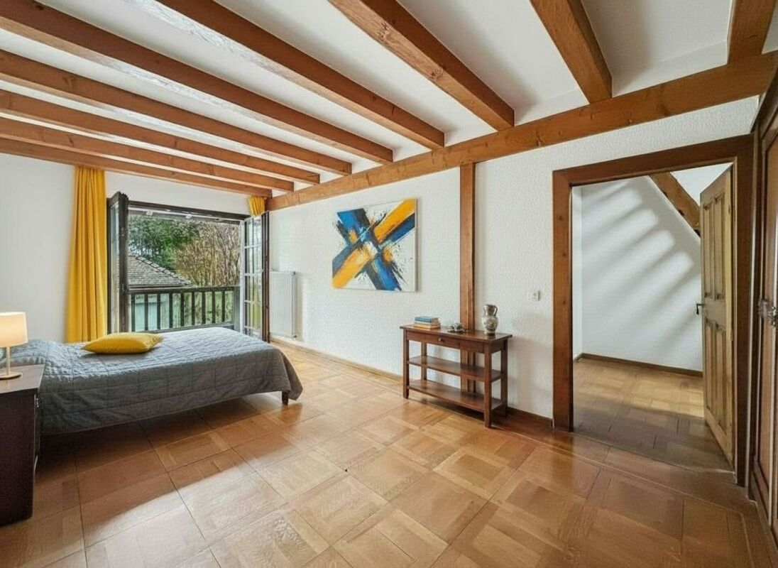 APPARTEMENT EN TRIPLEX DANS UNE BELLE MAISON VIGNERONNE