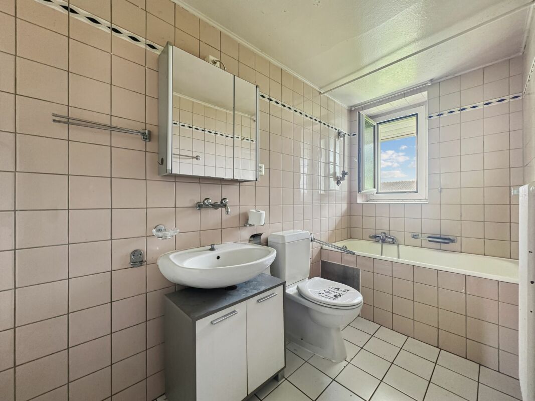 MAISON LOCATIVE DE 5 APPARTEMENTS AVEC ANNEXE INDEPENDANTE