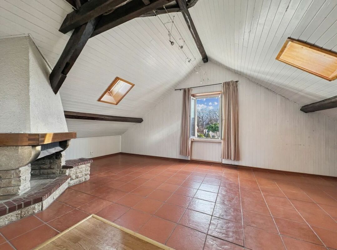 MAISON LOCATIVE DE 5 APPARTEMENTS AVEC ANNEXE INDEPENDANTE